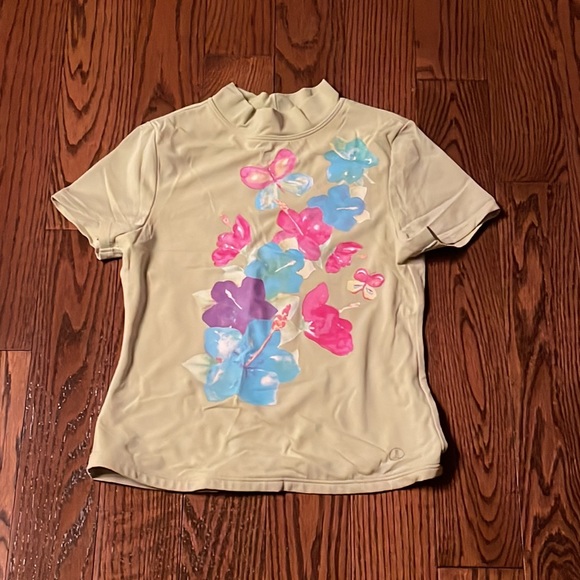 19 pieces of swimwear! Great swim shirts for when it’s very sunny outside! - Picture 7 of 13